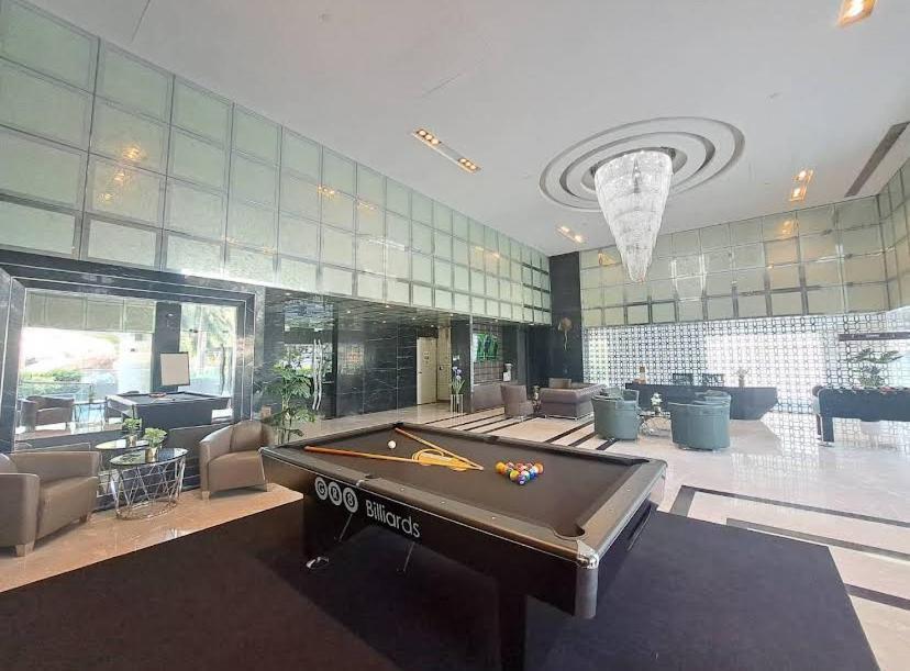 Hill And Super Seaview Apartment Pattaya