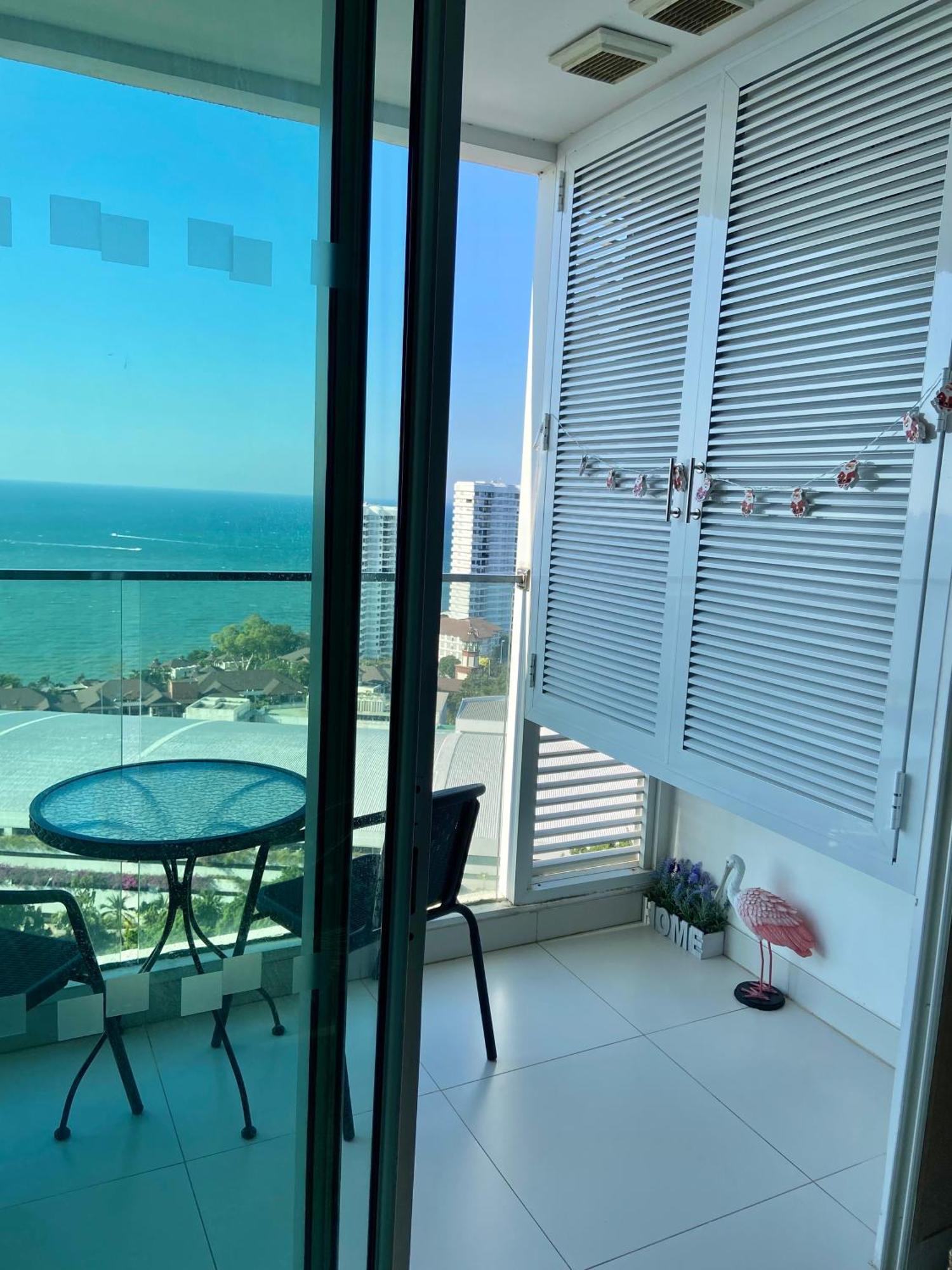 Apartment Hill And Super Seaview *