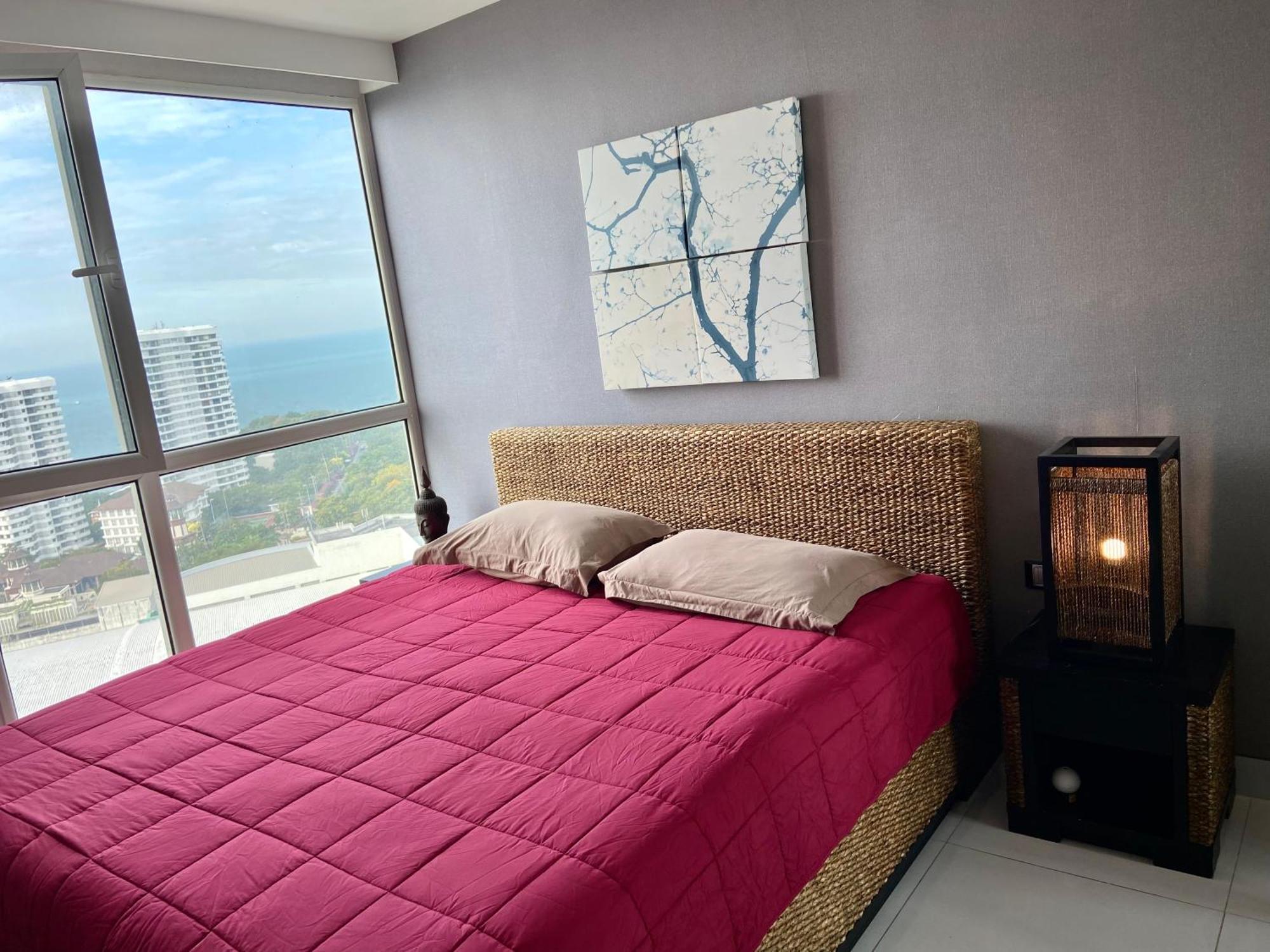 Hill And Super Seaview Pattaya